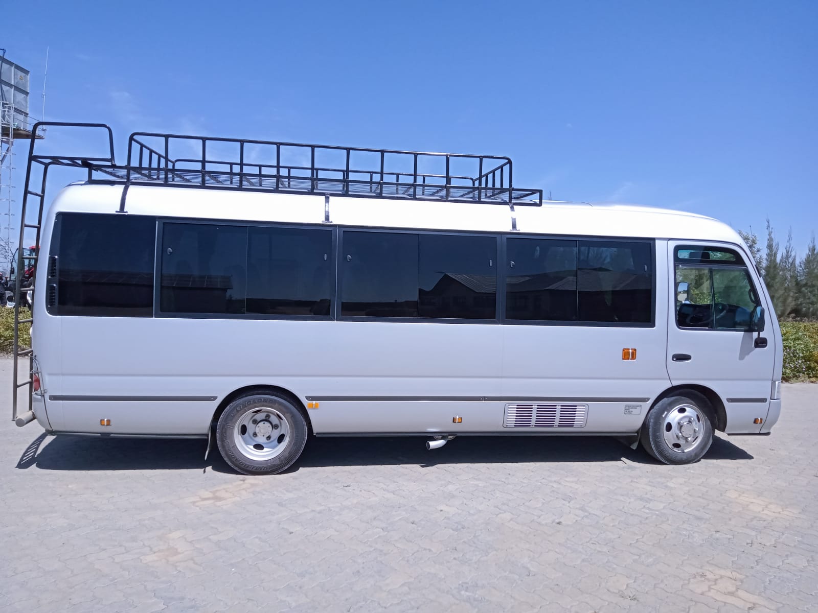 Shuttle Buses - 22-33 seater coaches